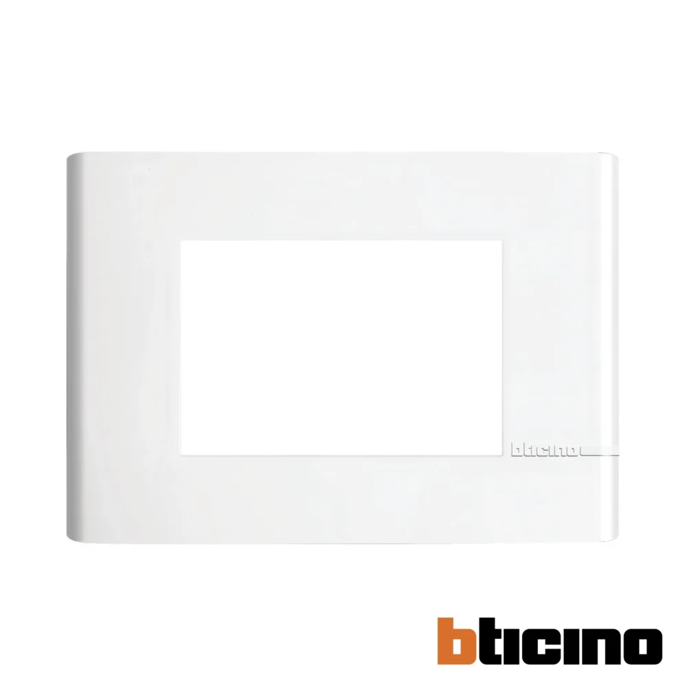 Placa blanca de 3 módulos Modus Pro Bticino
