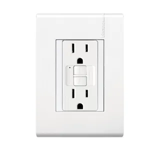 Contacto eléctrico doble Bticino Modus Pro con protección ICFT GFCI 15A 125V color blanco modelo E6028GFG6PTL